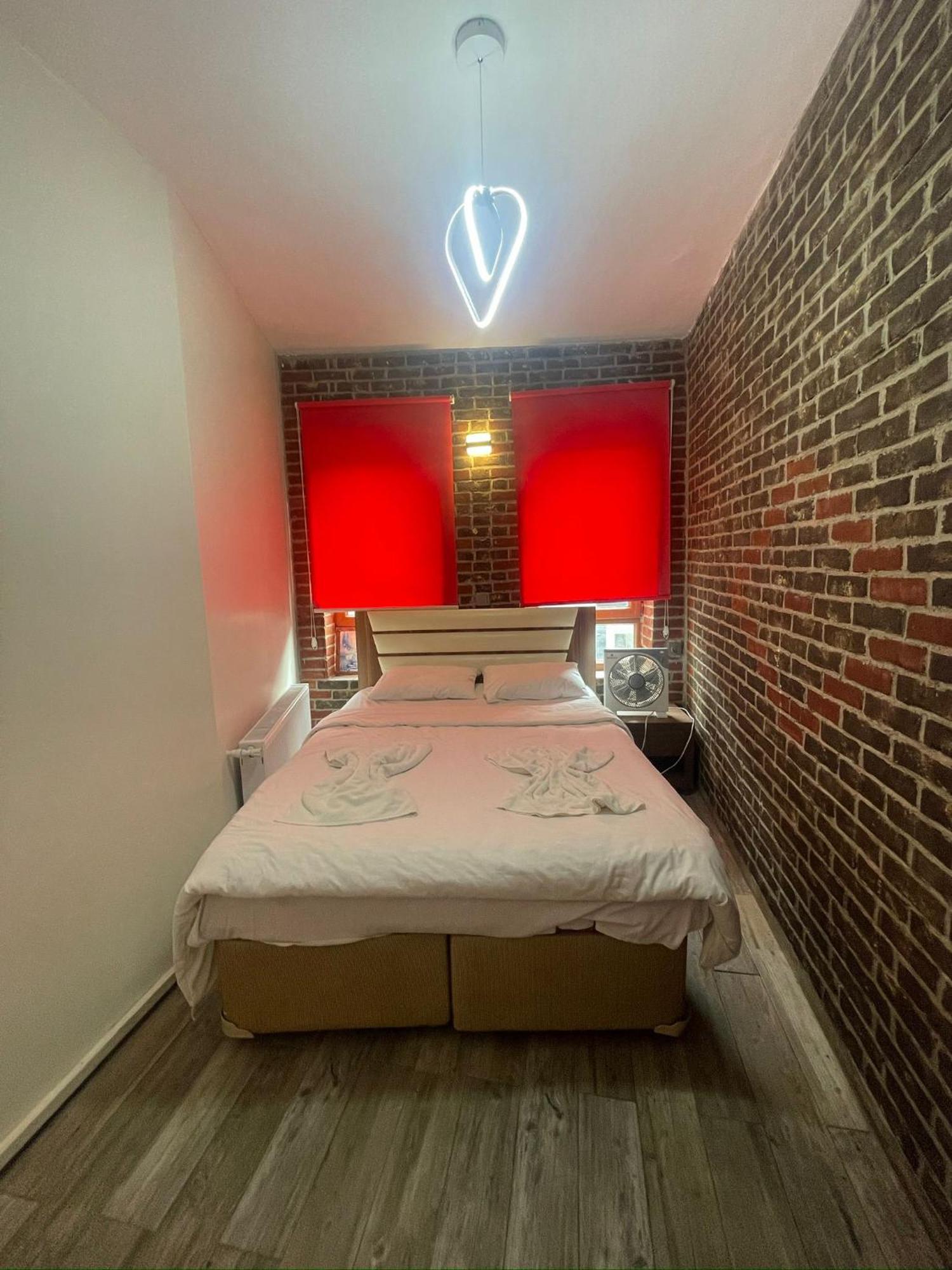 Grand Bella Vista Hostel イスタンブール エクステリア 写真